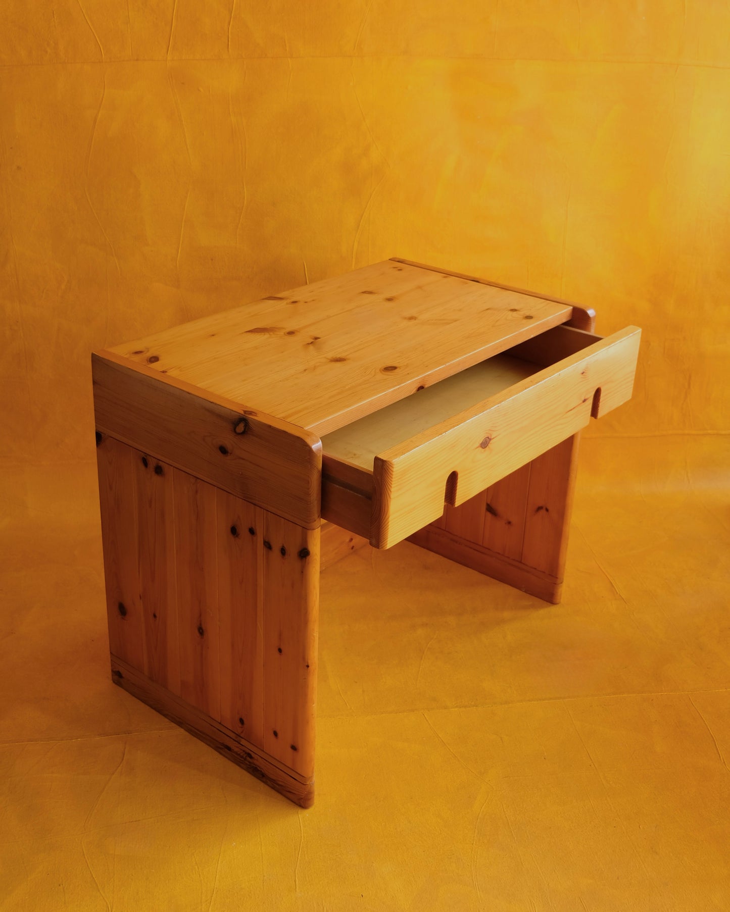 SLATED FRENCH PINE DESK