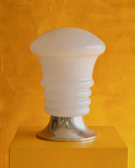 TAPERED GLASS GLOBE TABLE LAMP w. CHROME BASE