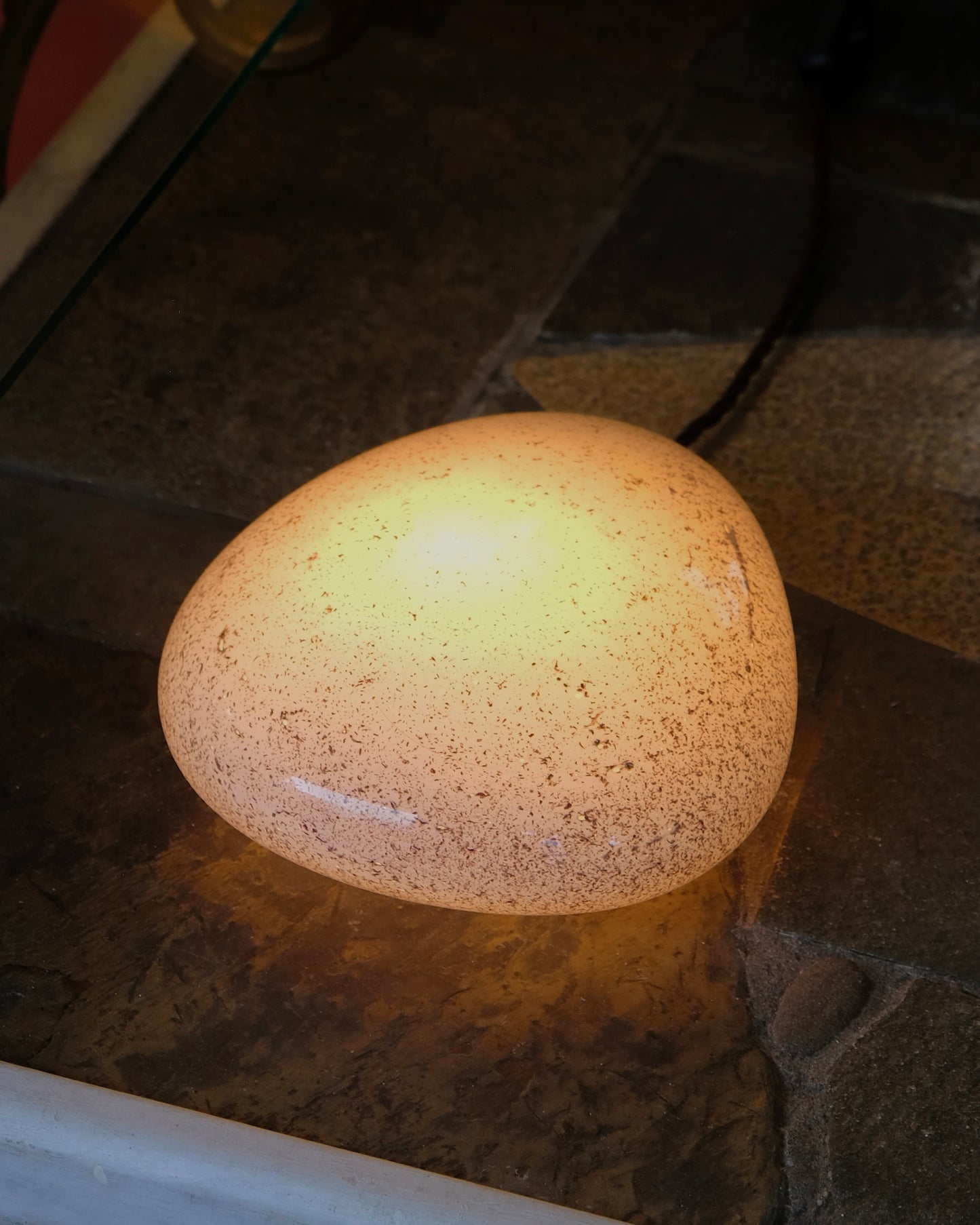 SMALL PEBBLE LAMPS