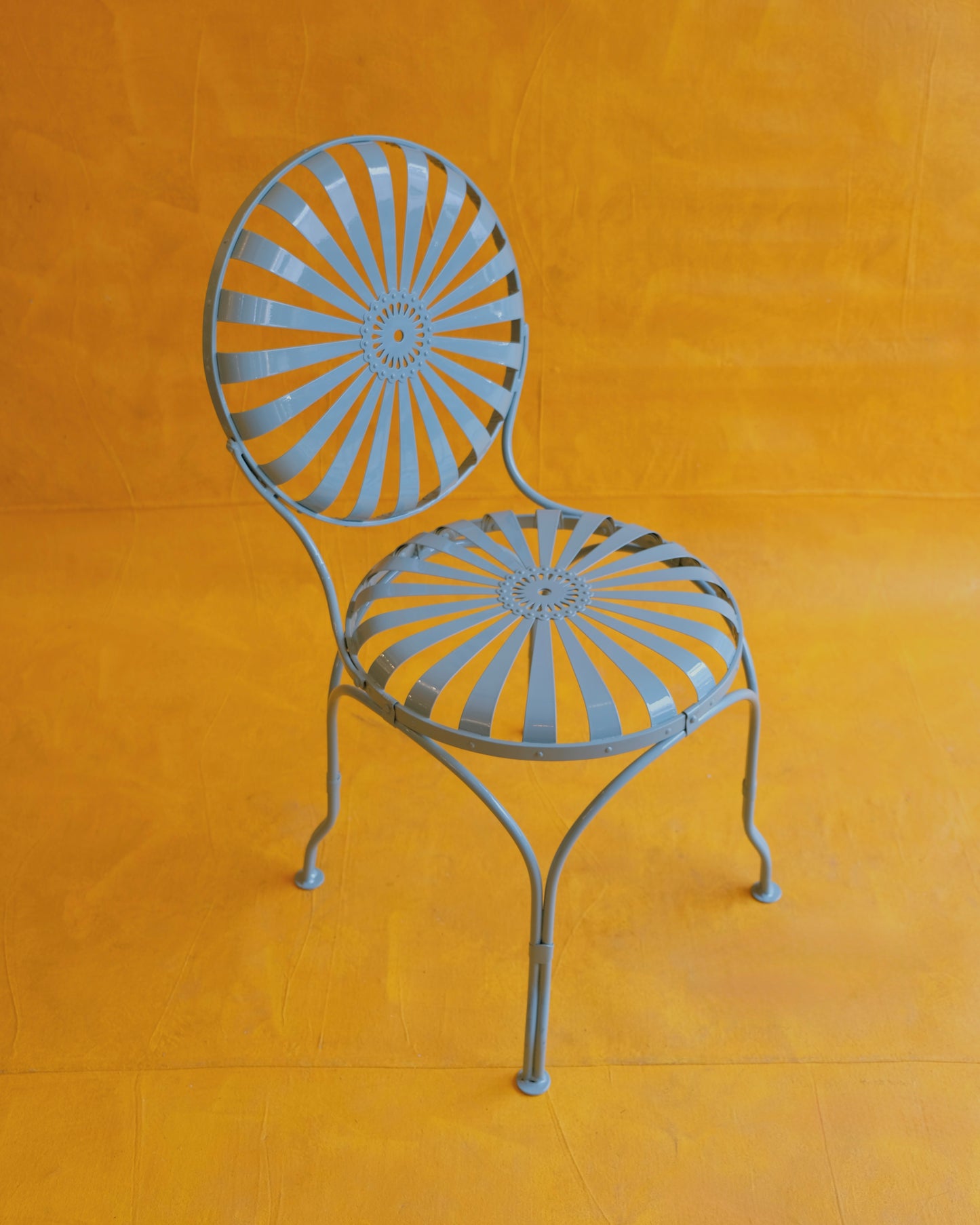 IRON GARDEN CHAIRS w. UPHOLSTERY