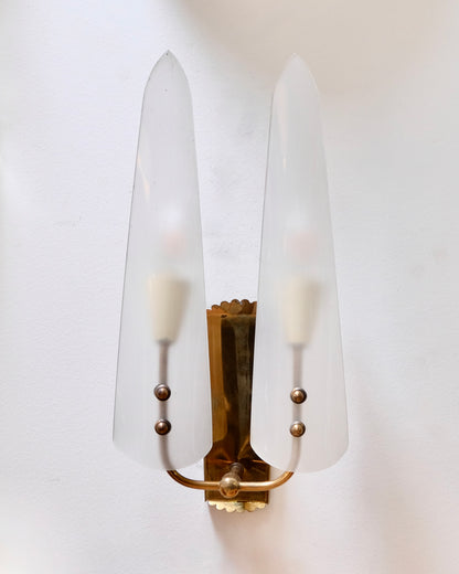 TWIN SPIRE SCONCES w. SCALLOPED BRASS MOUNT