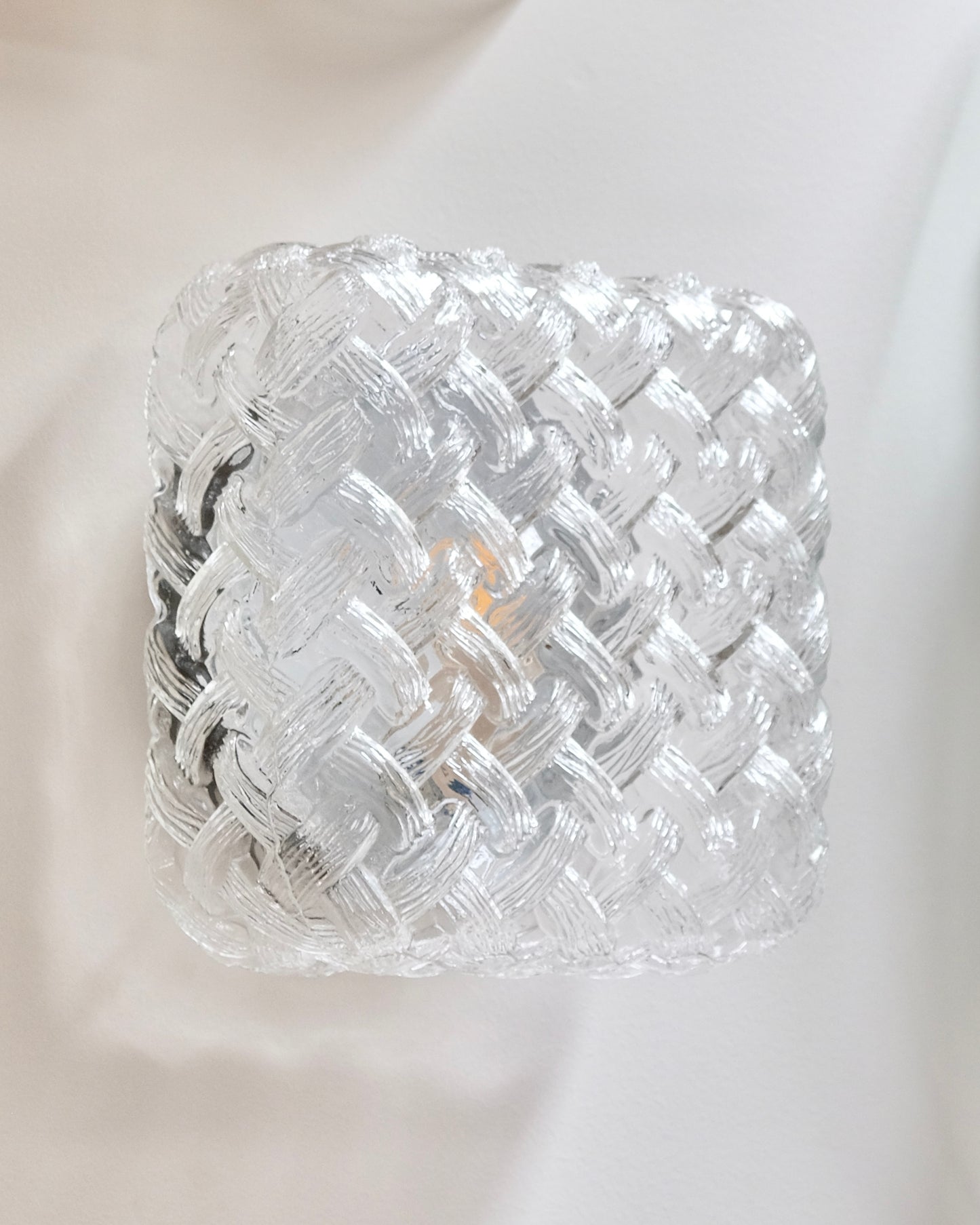 PAIR OF SQUARE WOVEN GLASS SCONCE
