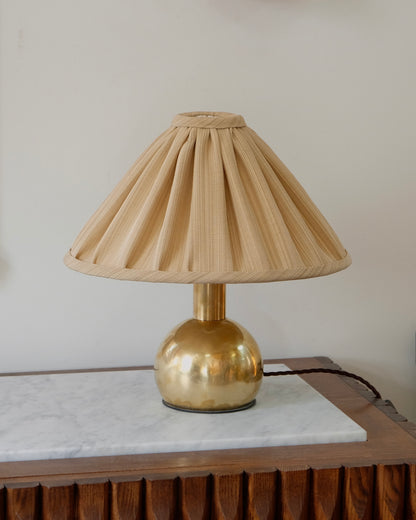 PAIR OF FRENCH BRASS CIRCULAR TABLE LAMPS w. PLEATED SHADE