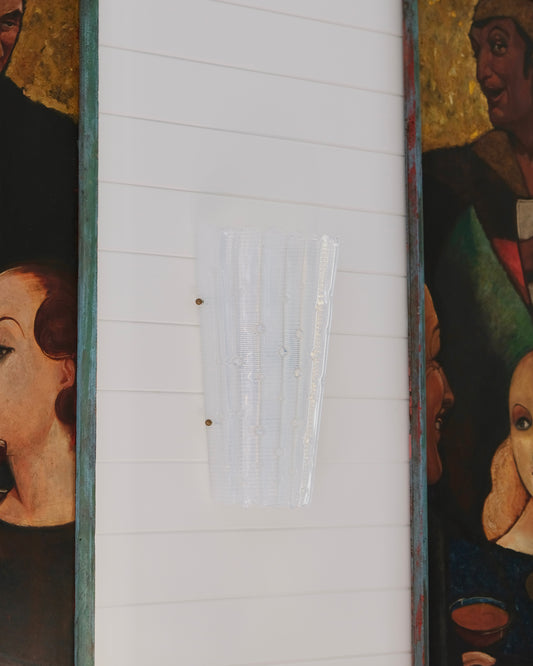 IRIDESCENT MURANO GLASS WALL SCONCE w. ETCHED DETAILS
