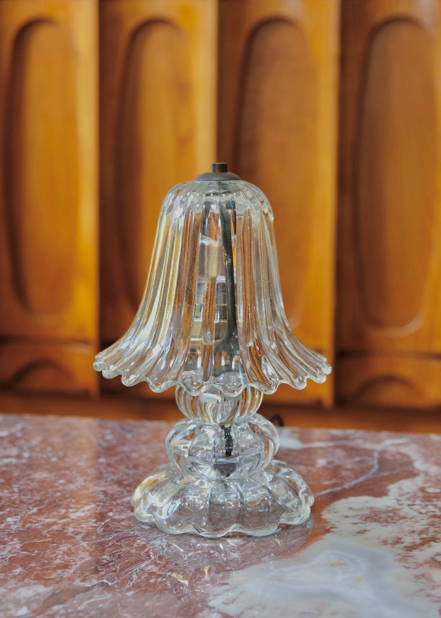 PETITE SCALLOPED MURANO GLASS TABLE LAMP