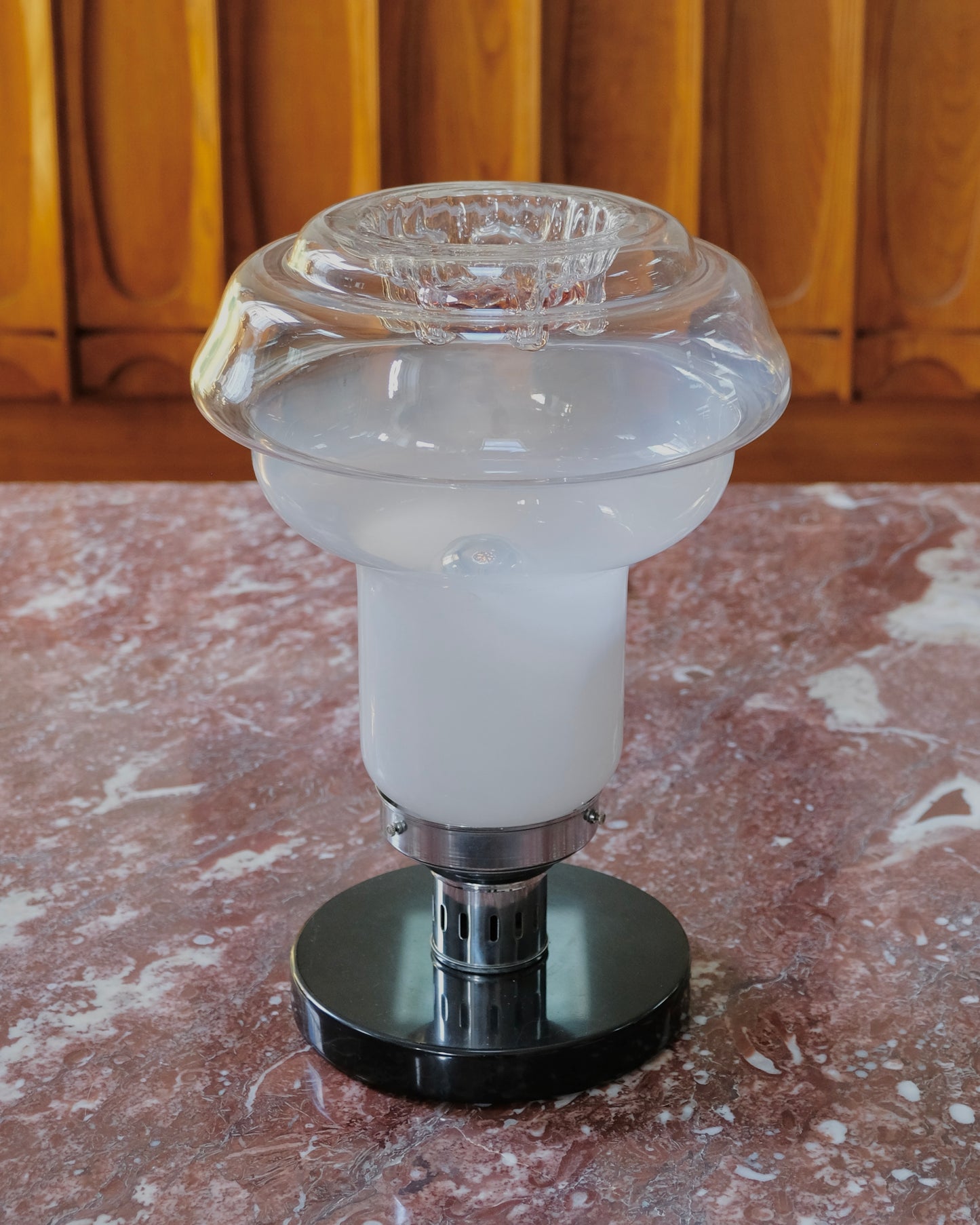 MURANO MILK GLASS TABLE LAMPS w. DRIPPED AMBER TOP