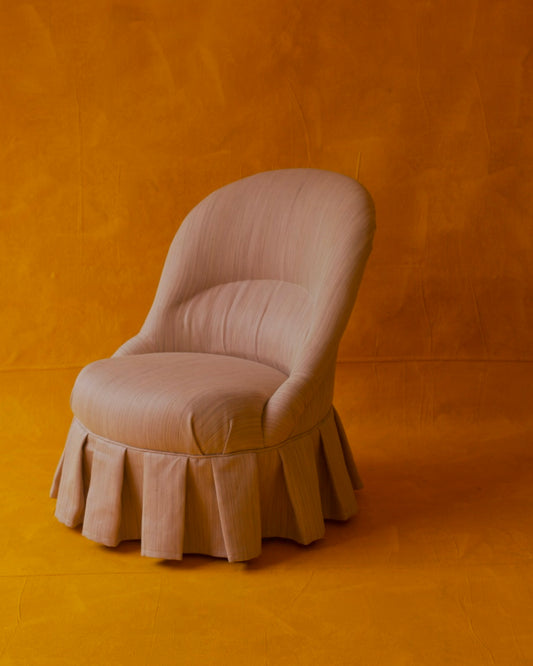 SMALL PLEATED PINK CHAIR