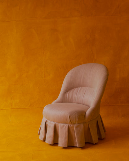 SMALL PLEATED PINK CHAIR