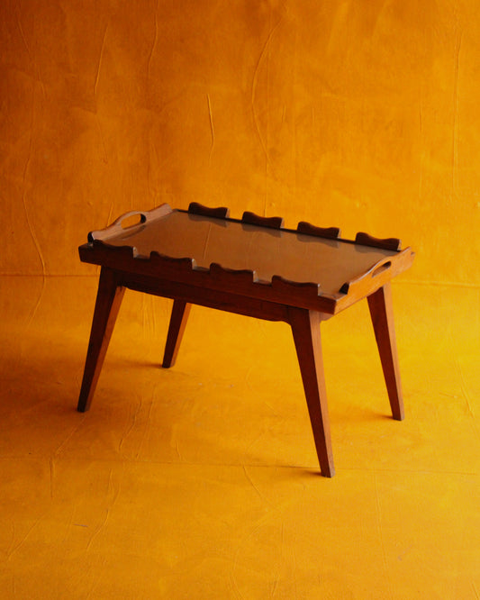 MID CENTURY TEAK SERVING SIDE TABLE w. CARVED DETAIL