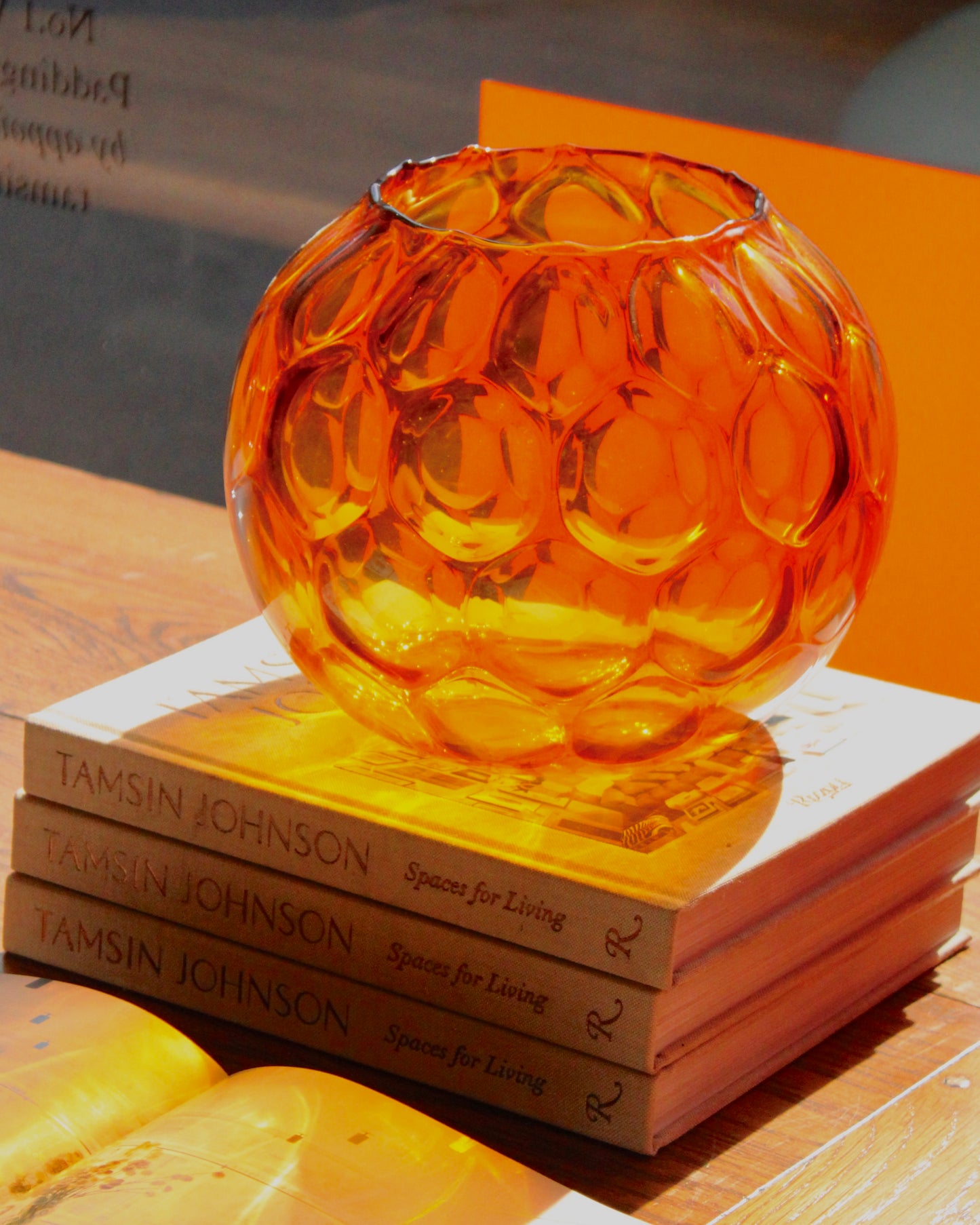 AMBER BUBBLE GLASS BOWL VASE
