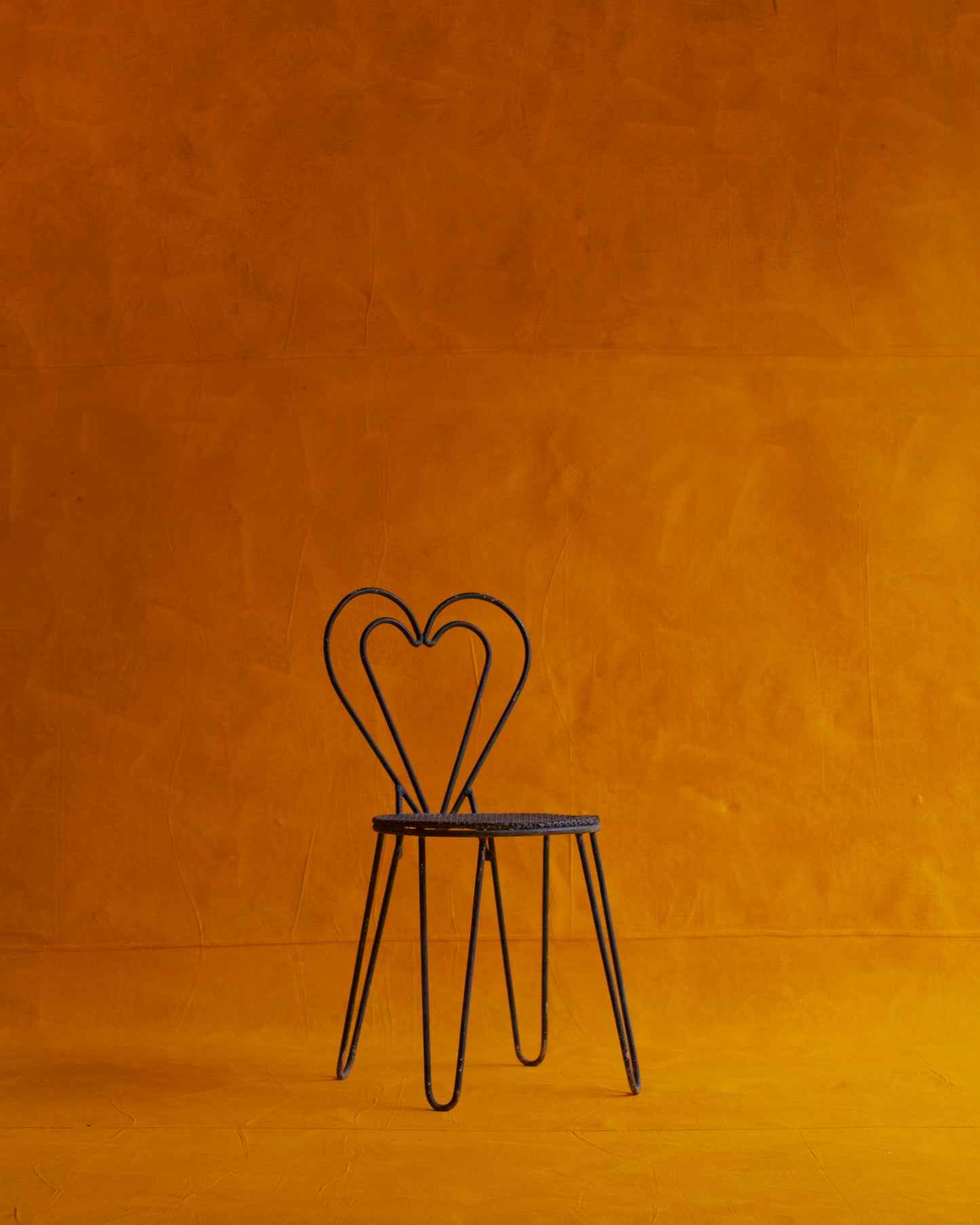 METAL HEART CHAIR IN GREEN