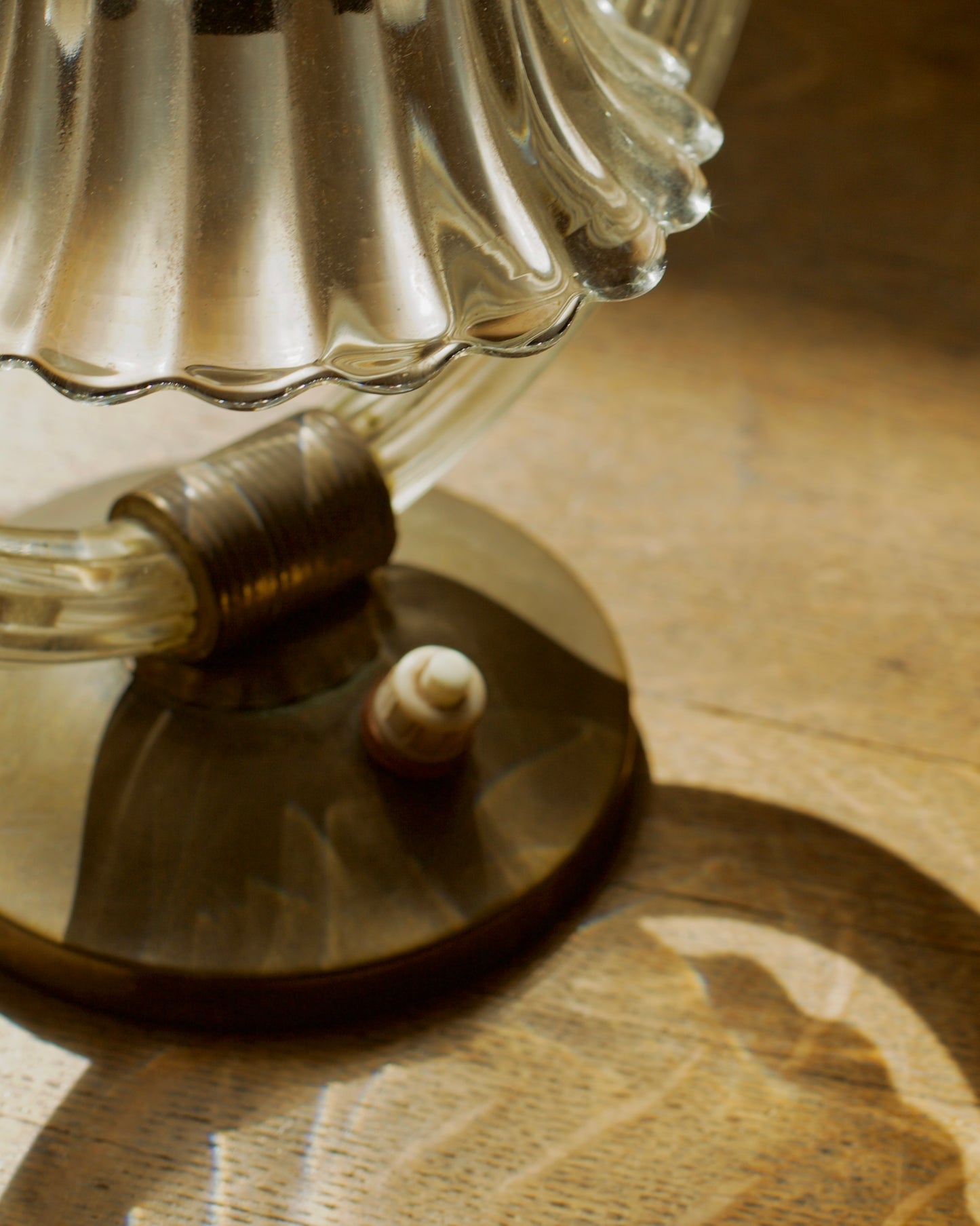 BAROVIER & TOSO BRASS TABLE LAMP