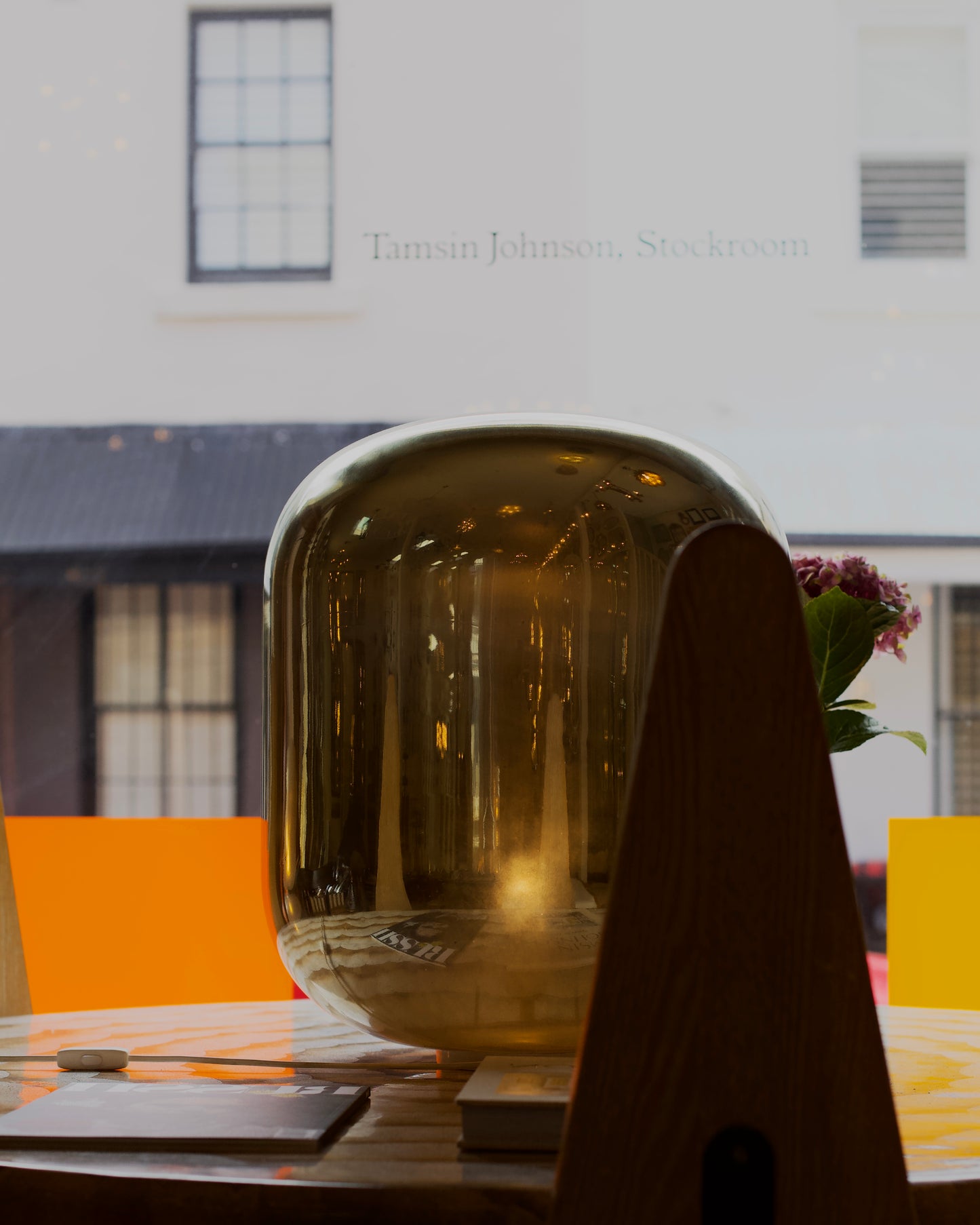 GLASS CAPSULE LAMP w. METALLIC FINISH