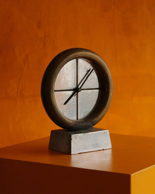 CAST ALUMINIUM CLOCK w. BRASS FRAME