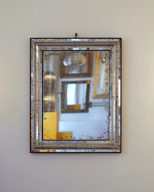 BLACK VENETIAN MIRROR w. GLASS STEM FRAME
