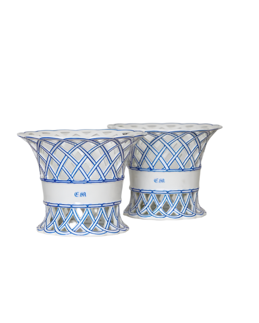 CERAMIC BLUE LINED BASKET VASES