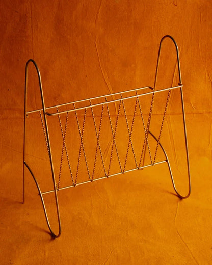 TWISTED GOLD STEM MAGAZINE RACK