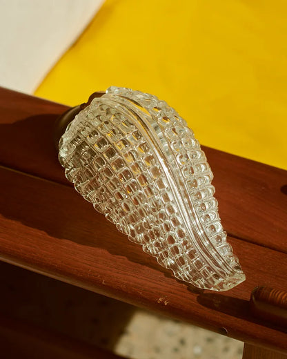 SINGLE TWIN STRIPE LEAF SCONCE