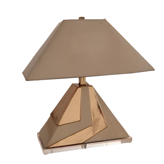 PYRAMID TABLE LAMP
