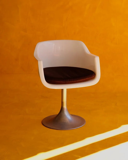 PAIR OF TULIP SWIVEL CHAIRS