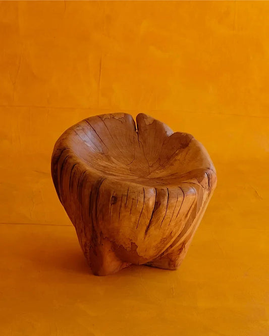 HAND CARVED STUMP CHAIR