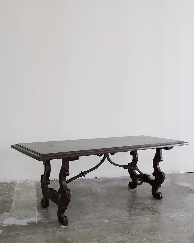 SPANISH WALNUT DINING TABLE w. HAND CARVED LEGS