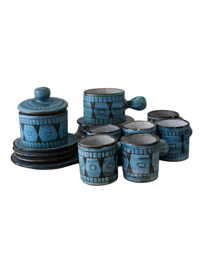 FRENCH PROVINCIAL TEA CUP SET