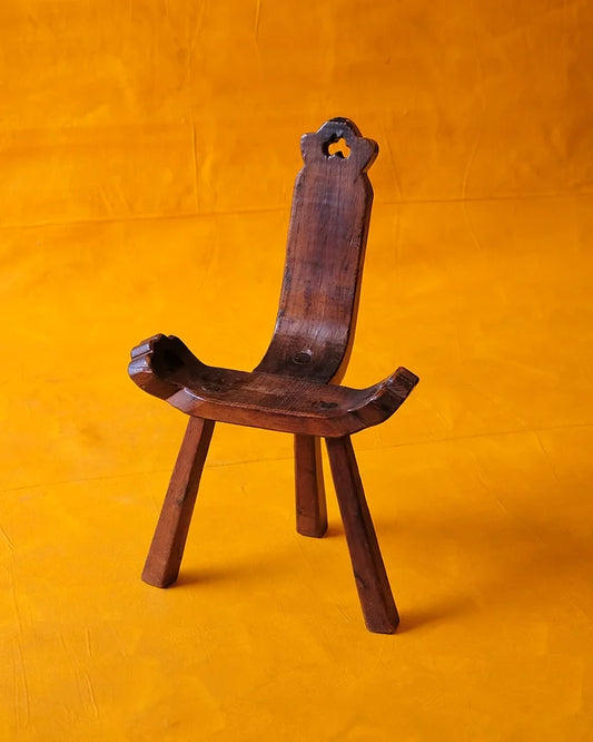 PRIMITIVE FRENCH WOODEN CARVED TRIPOD CHAIR