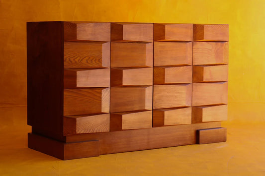 GEOMETRIC WAVE CONSOLE