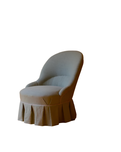 SMALL PLEATED CHAIR w. PINK PIPING