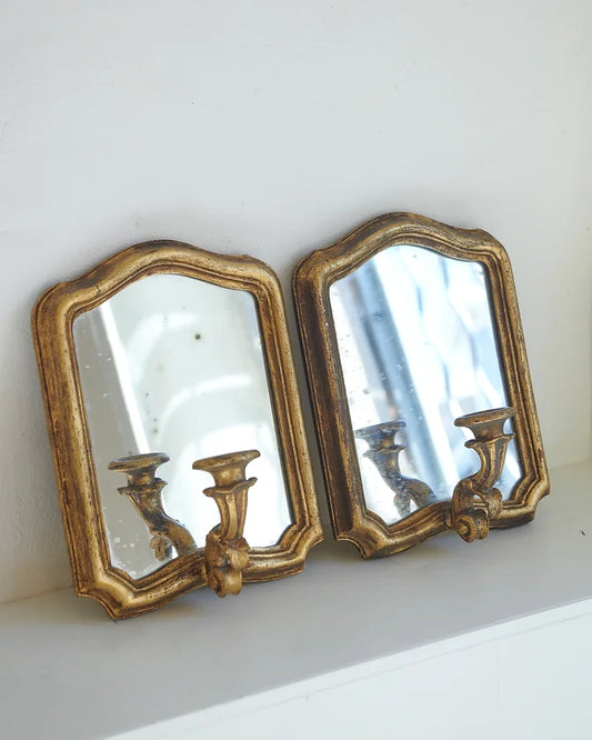 GOLD FRAMED MIRRORS w. CANDLESTICK