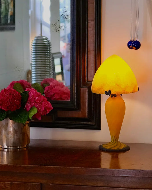 GALLE STYLE AMBER CAMEO TABLE LAMP