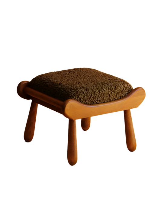 BEECHWOOD SCULPTURAL BENCH w. OLIVE BOUCLE