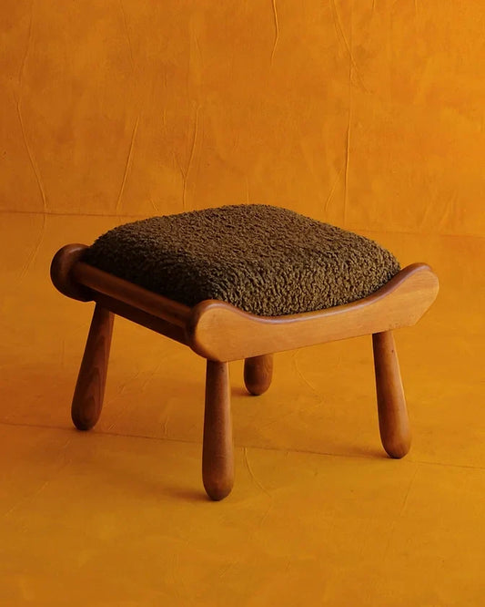 BEECHWOOD SCULPTURAL BENCH w. OLIVE BOUCLE