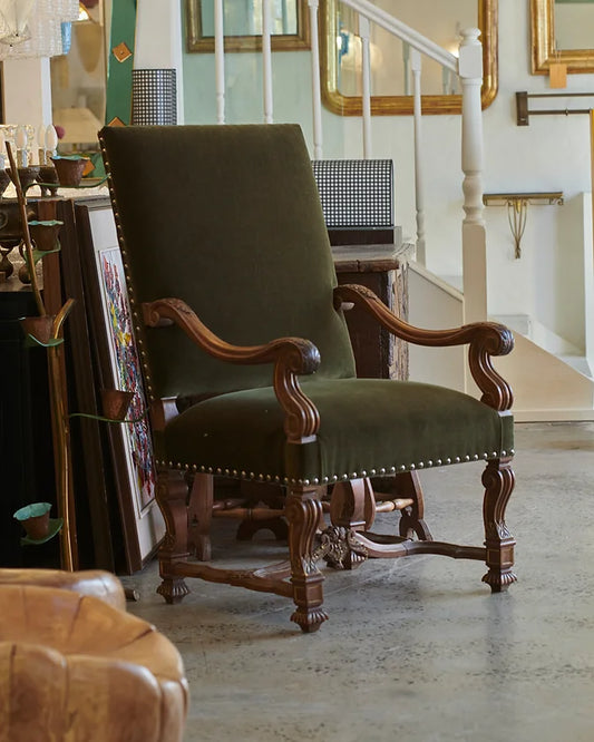 LOUIS XVI ARMCHAIR w. VELVET UPHOLSTERY