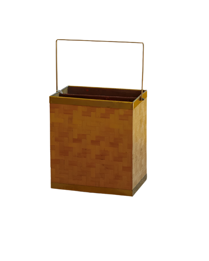 WOVEN MAGAZINE RACK w. BRASS DETAILING