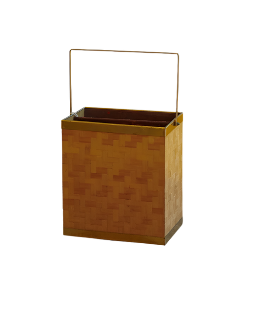 WOVEN MAGAZINE RACK w. BRASS DETAILING