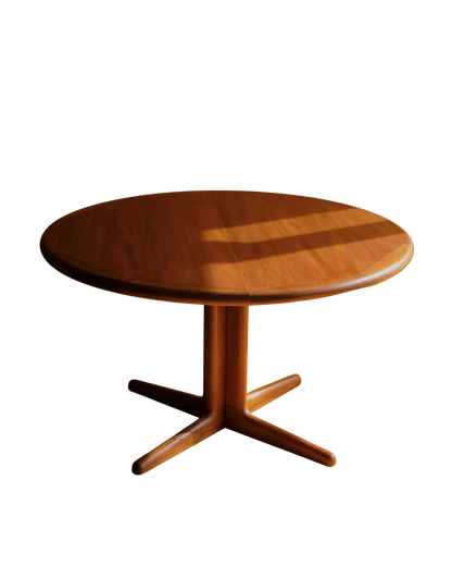DANISH EXTENDABLE TEAK DINING TABLE