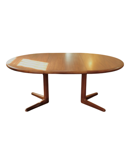 DANISH EXTENDABLE TEAK DINING TABLE