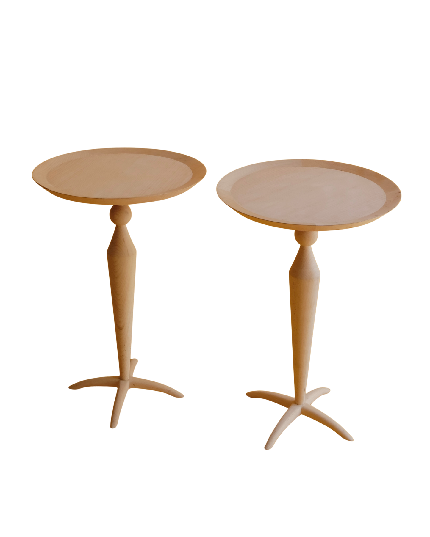PAIR OF TAPERED TURNED OAK SIDE TABLES
