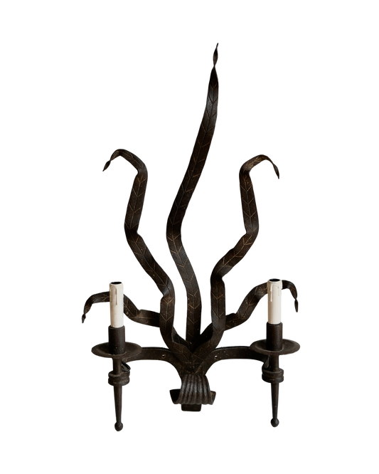 SINGLE WROUGHT IRON PALM LEAF SCONCE