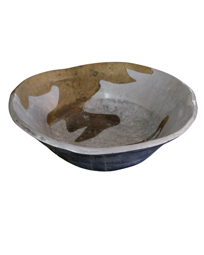 CAST ALUMINIUM BOWL w. ABSTRACT BRASS DETAIL